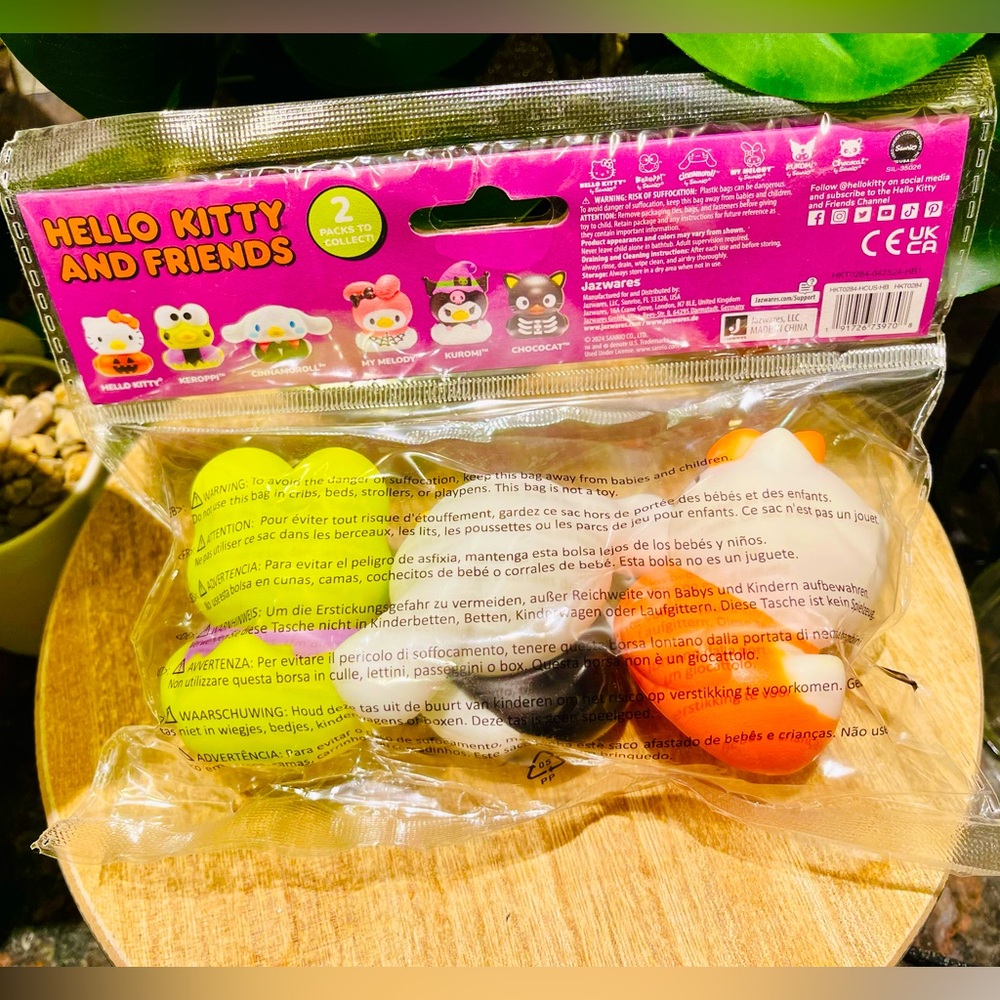 Hello Kitty 🧡 Halloween Duckz Limited Edition 2024, Sanrio - Picture 5 of 6